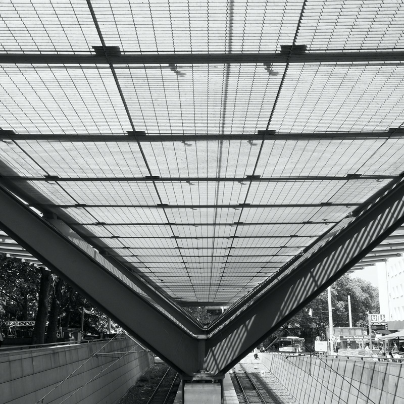 Bild: Dachkonstruktion, Bahnhof, Stadtbahn Bochum